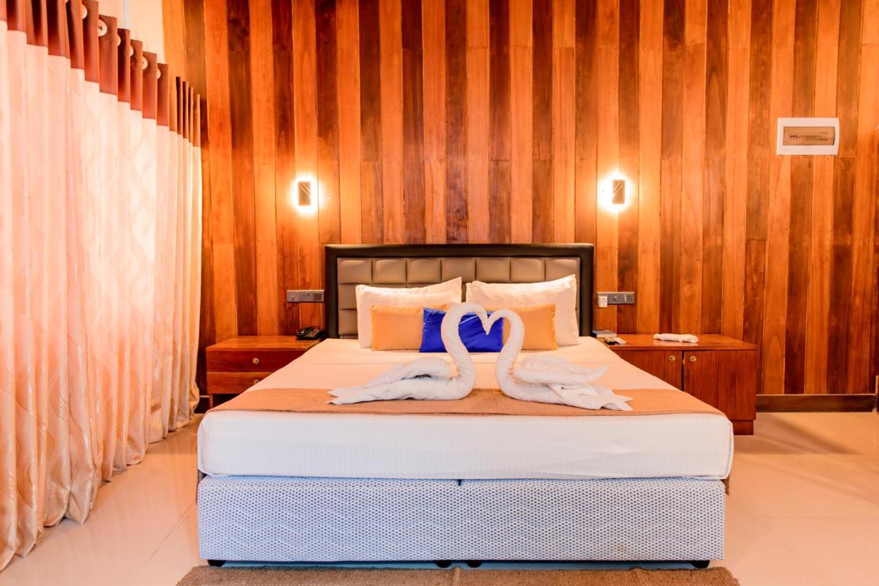 Sevonra Hotel Unawatuna Bagian luar foto