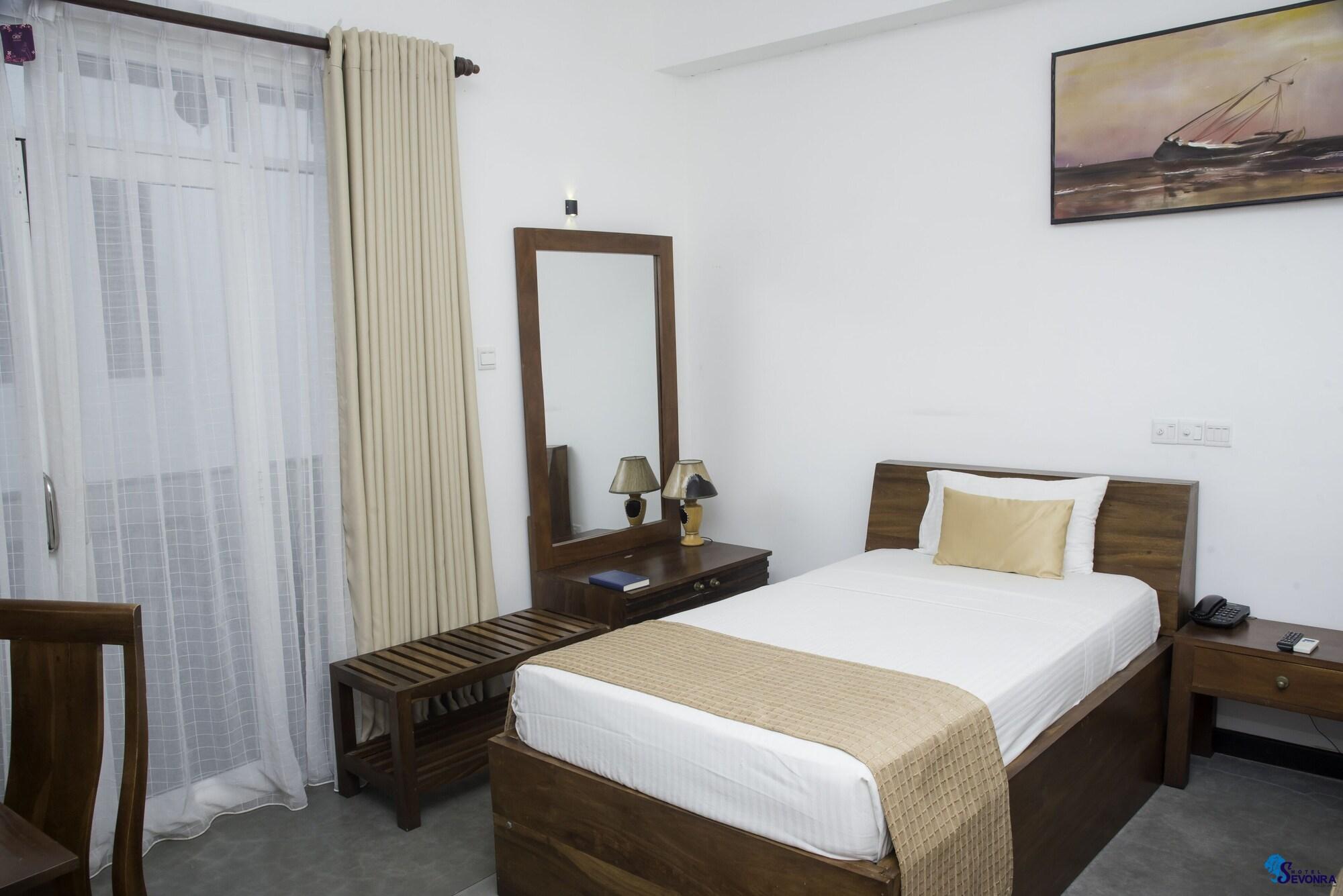 Sevonra Hotel Unawatuna Bagian luar foto