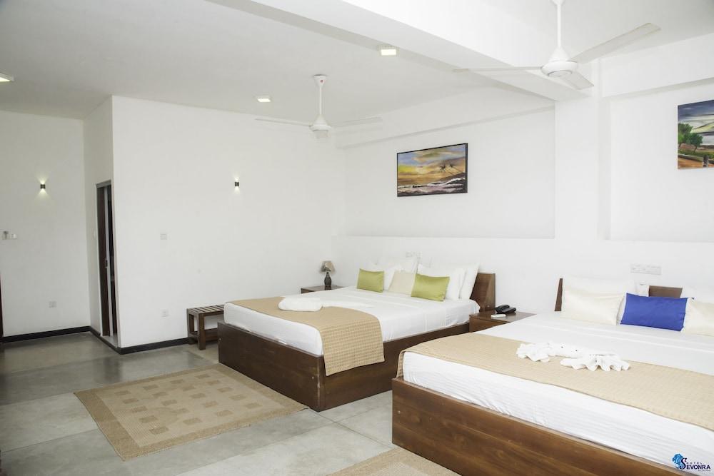 Sevonra Hotel Unawatuna Bagian luar foto