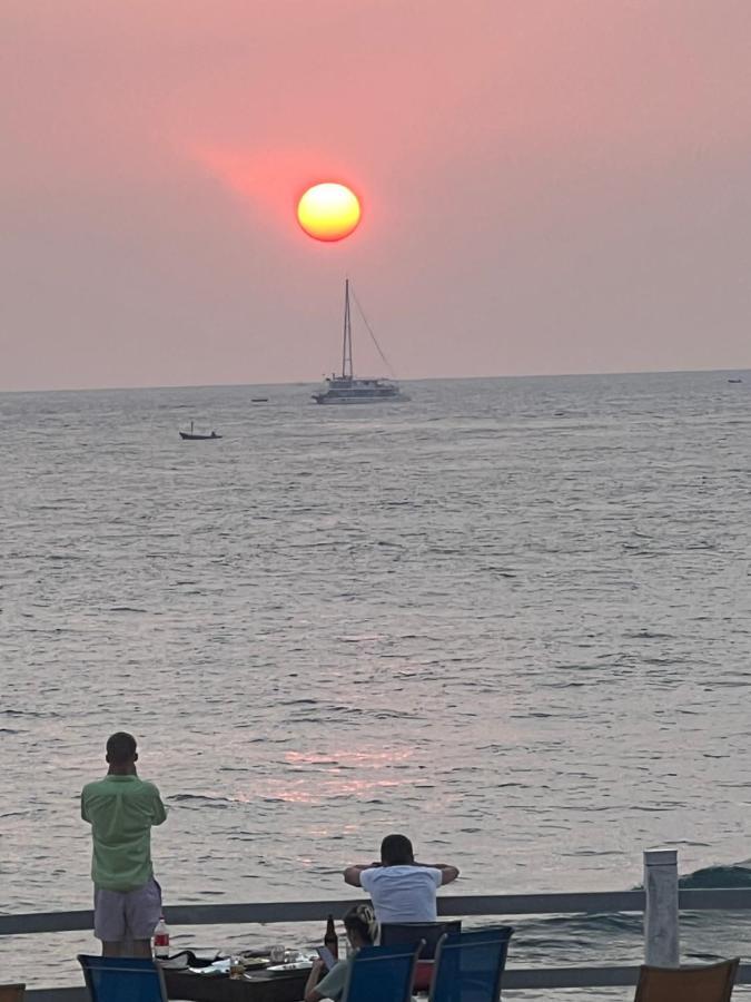 Sevonra Hotel Unawatuna Bagian luar foto