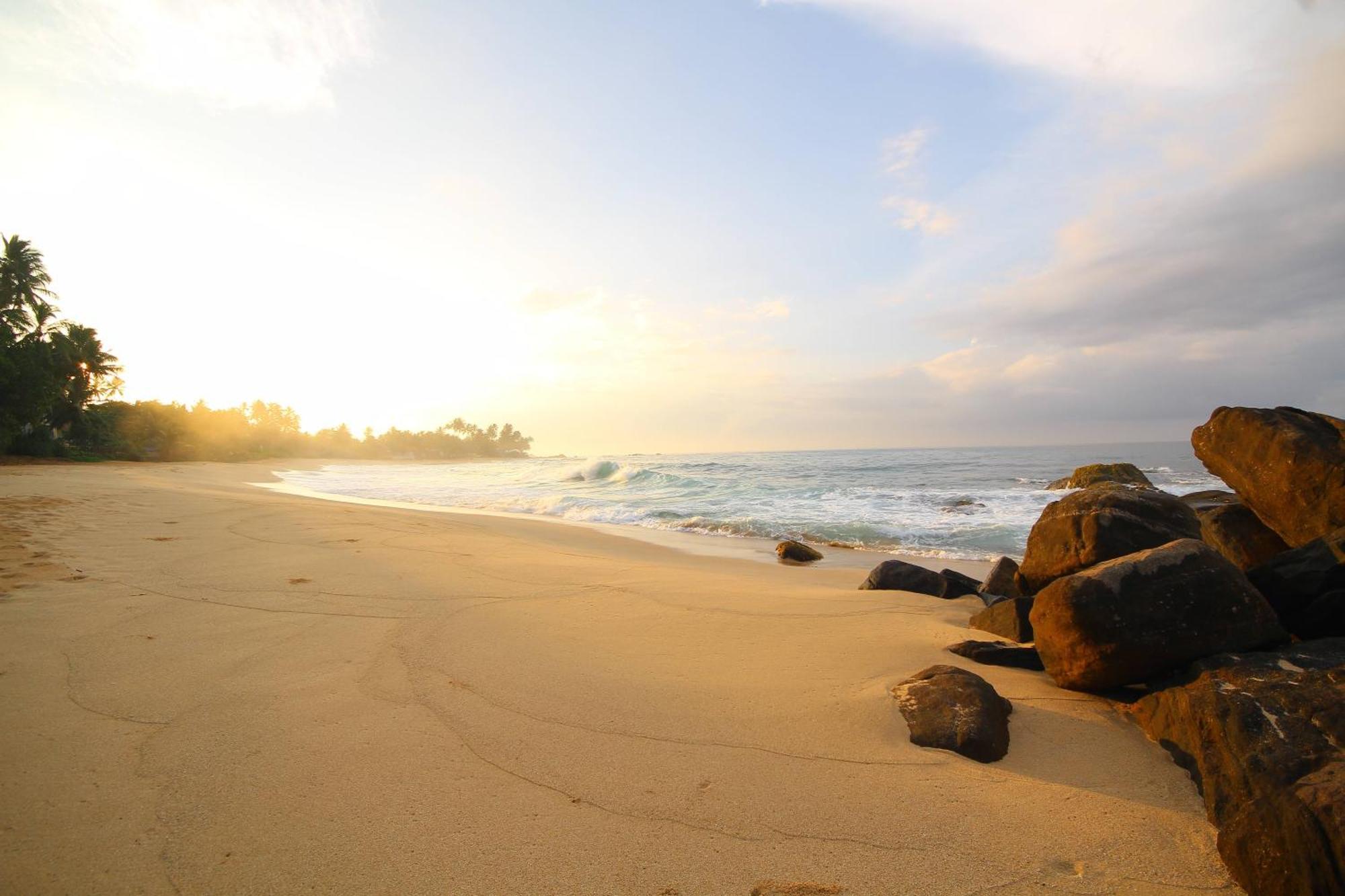 Sevonra Hotel Unawatuna Bagian luar foto